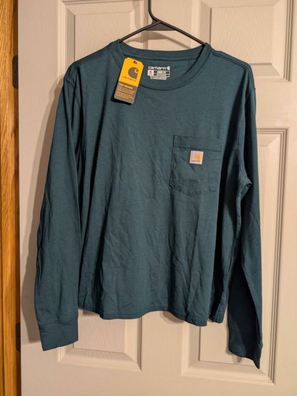Women's Carhartt long sleeve top size medium
